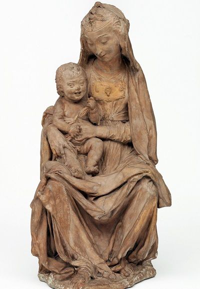«La Virgen con el niño riendo» - ¿Es la única escultura que hay de Leonardo Da Vinci? 3