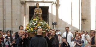 Procesión con la Virgen de la Merced en Barcelona