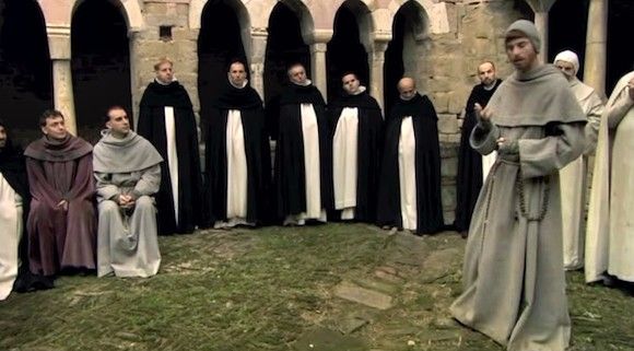 Franciscanos y dominicos, enfrentados teológicamente sobre la Inmaculada Concepción, en una escena de la serie televisiva Scoto, sobre Juan Duns Scoto.