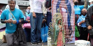 Imágenes de la Virgen de Guadalupe en una oración de 40 Días por la Vida