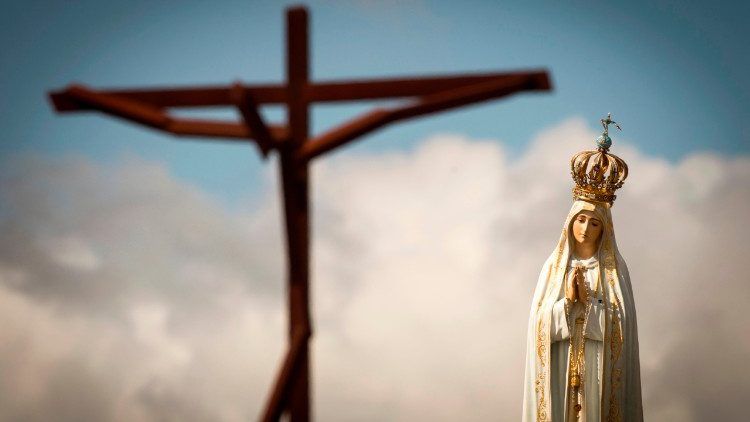 La Virgen de Fátima... y la Cruz de Cristo