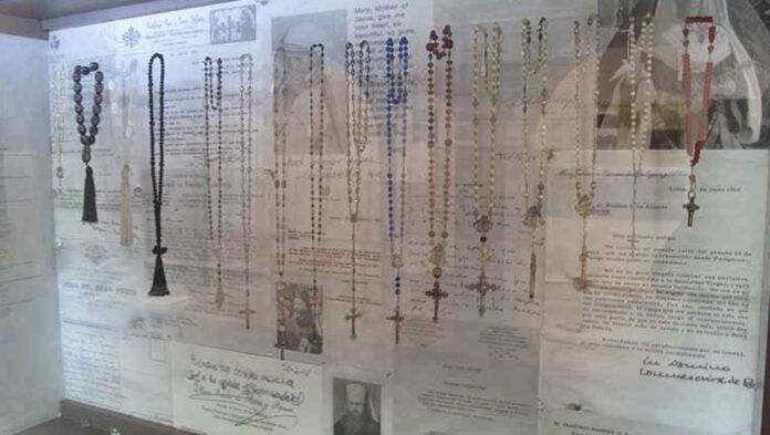 Lo que fue concebido como una colección particular, fue creciendo y, en 1967, Paulino decidió poner en marcha el museo con unos 1.200 rosarios.