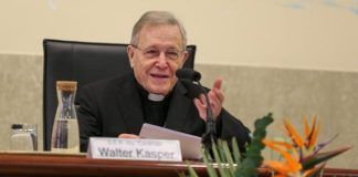 El cardenal Kasper en 2020, cuando se editó en español María Signo de Esperanza