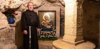 Fray Luis Enrique Segovia custodia la Gruta de la Leche y los santuarios franciscanos en Belén