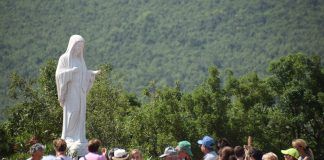 En Medjugorje se han dado supuestamente unos de los últimos mensajes de María.