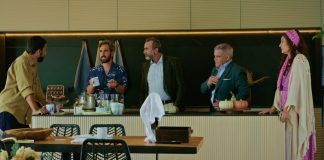 Una de las intensas y divertidas escenas de 'Más Cinco'.