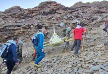 Romeros a más de 3.000 metro en Sierra Nevada, con la Virgen de las Nieves